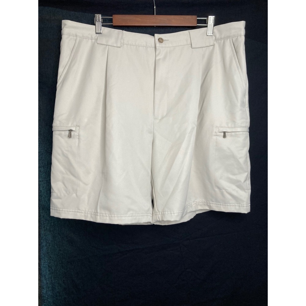 IZOD XFG Men Stone Pleated Cargo Golf Shorts Size 40 Performance Techwear Preppy